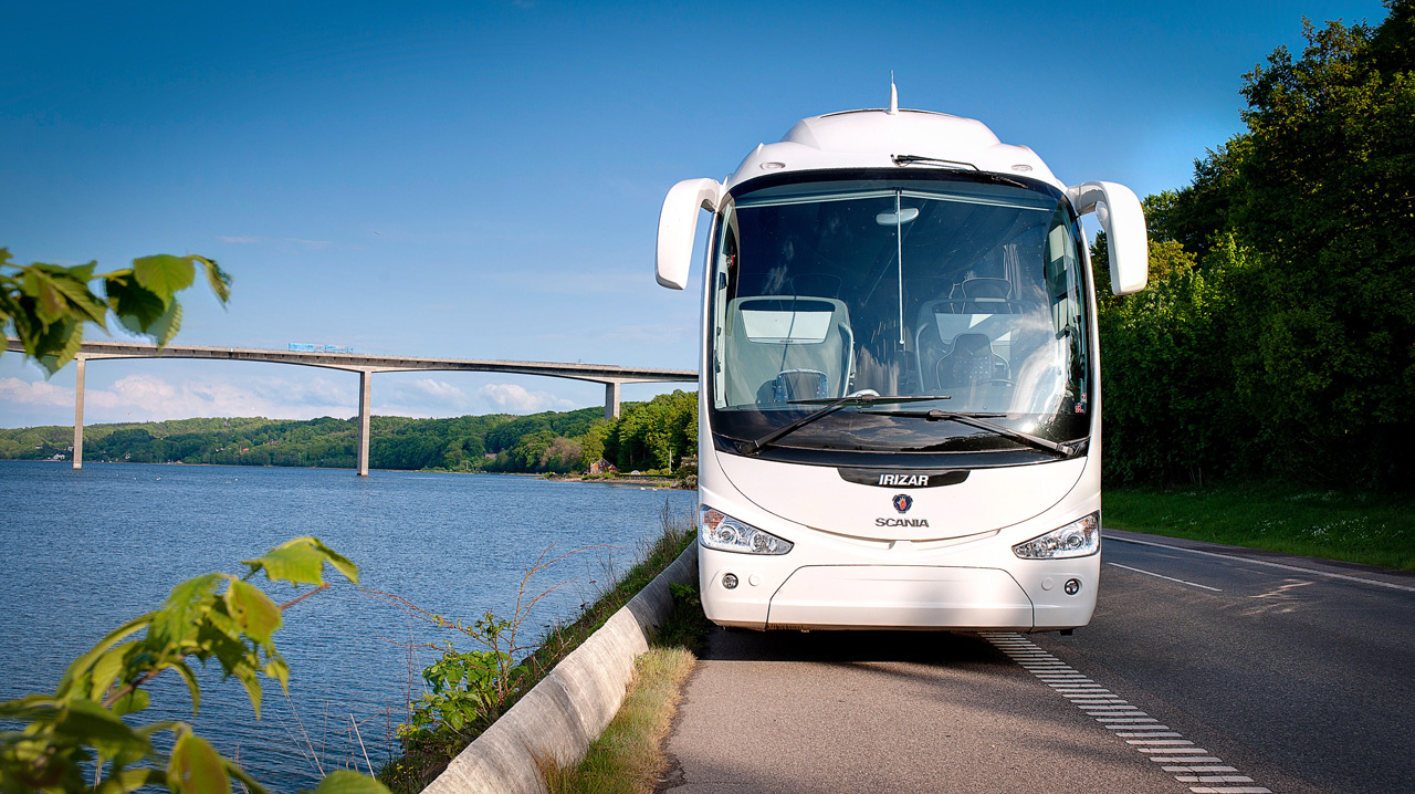 Autobus SCANIA IRIZAR i6 zepředu